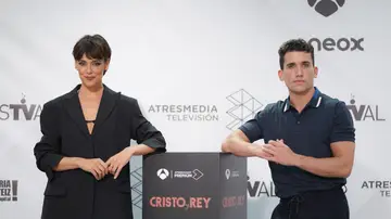 Jaime Lorente y Belén Cuesta, protagonistas de 'Cristo y Rey'