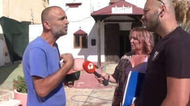 Okupa un hotel en Málaga y alquila las habitaciones: 