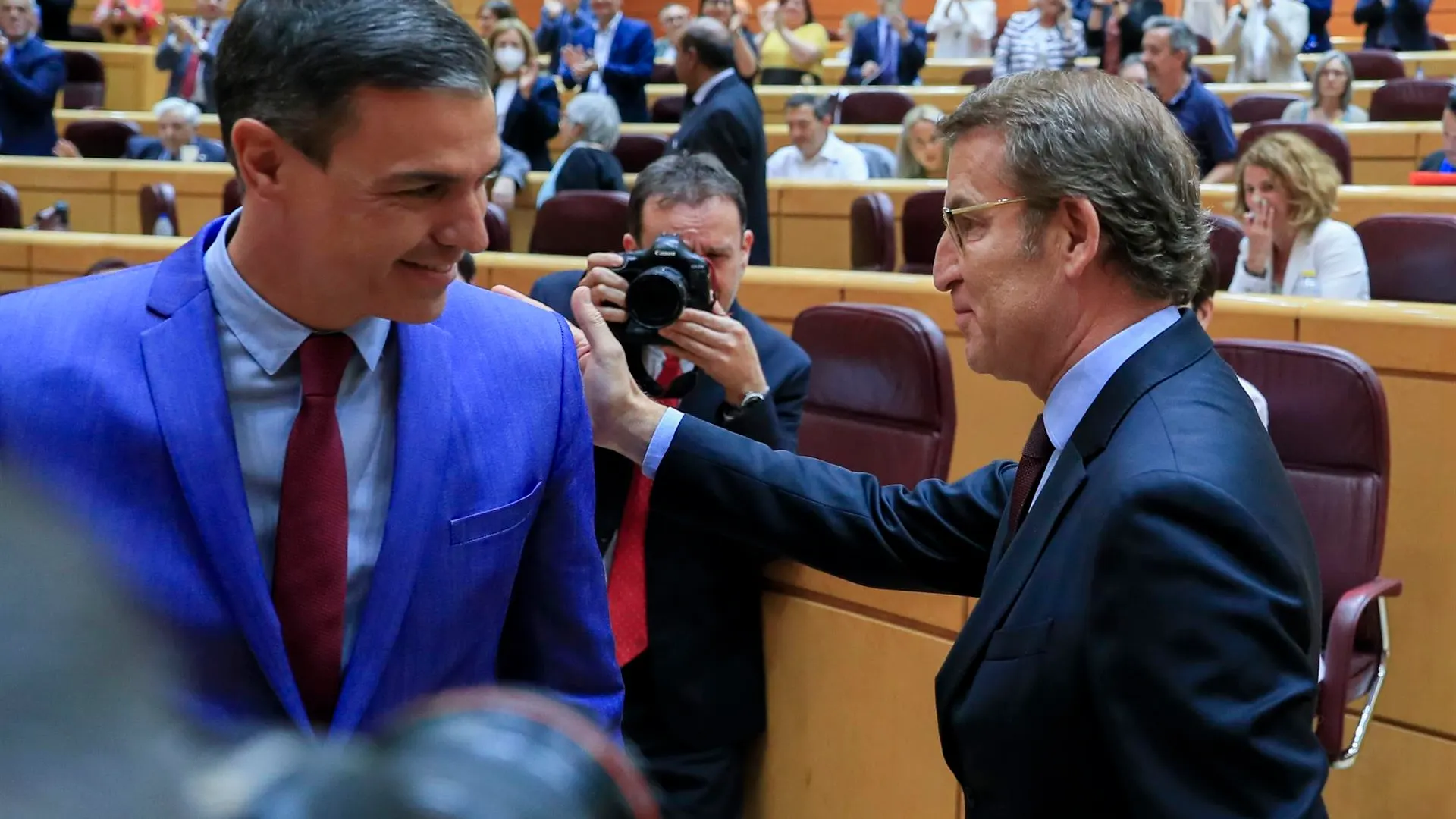 Pedro S&aacute;nchez y Alberto N&uacute;&ntilde;ez Feij&oacute;o