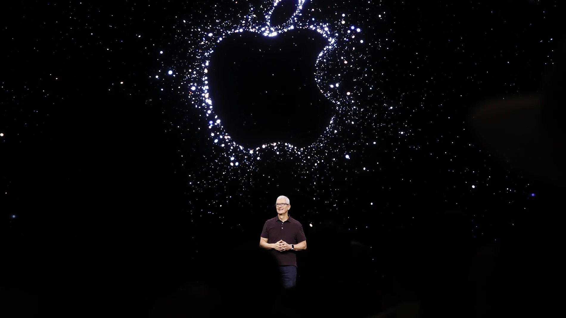 El director ejecutivo de Apple, Tim Cook, habla en el Teatro Steve Jobs, durante el acto de presentación 