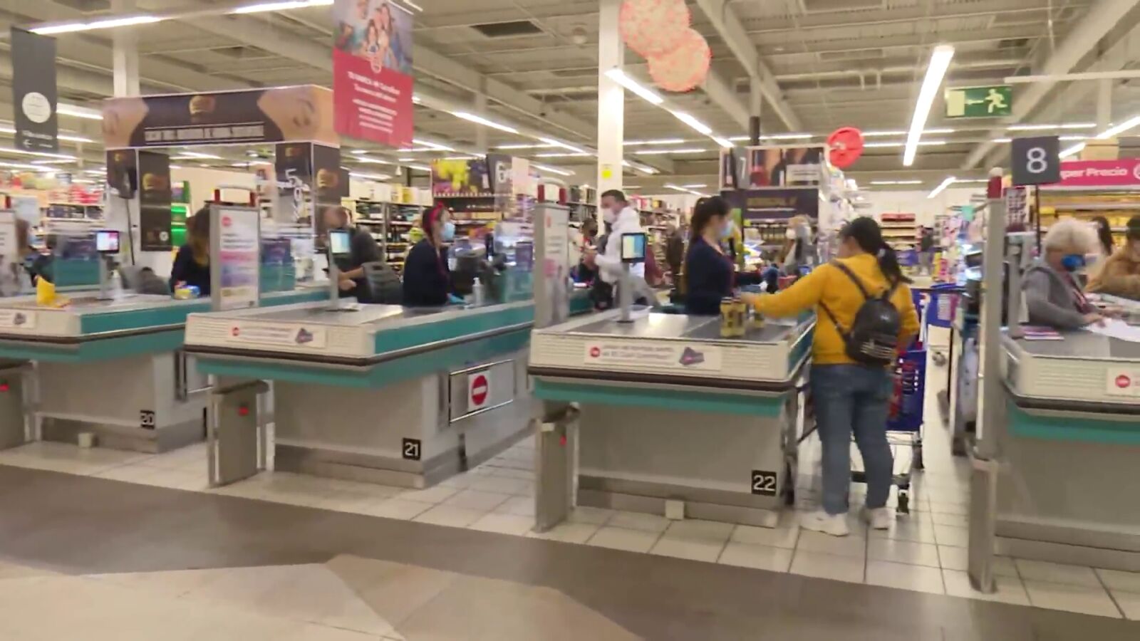 Carrefour lanza una cesta de 30 productos por 30 euros tras la propuesta de Díaz de limitar el precio de alimentos básicos