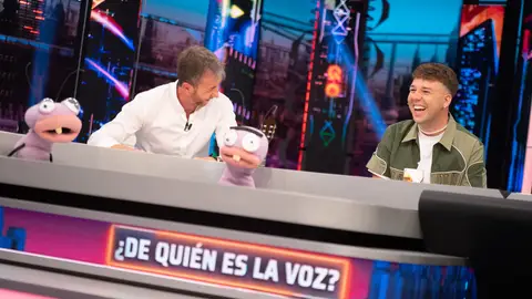 ¿De quién es la voz? La complicada prueba a la que se ha visto sometido Quevedo en 'El Hormiguero 3.0' ¿De quién es la voz? La complicada prueba a la que se ha visto sometido Quevedo en 'El Hormiguero 3.0'