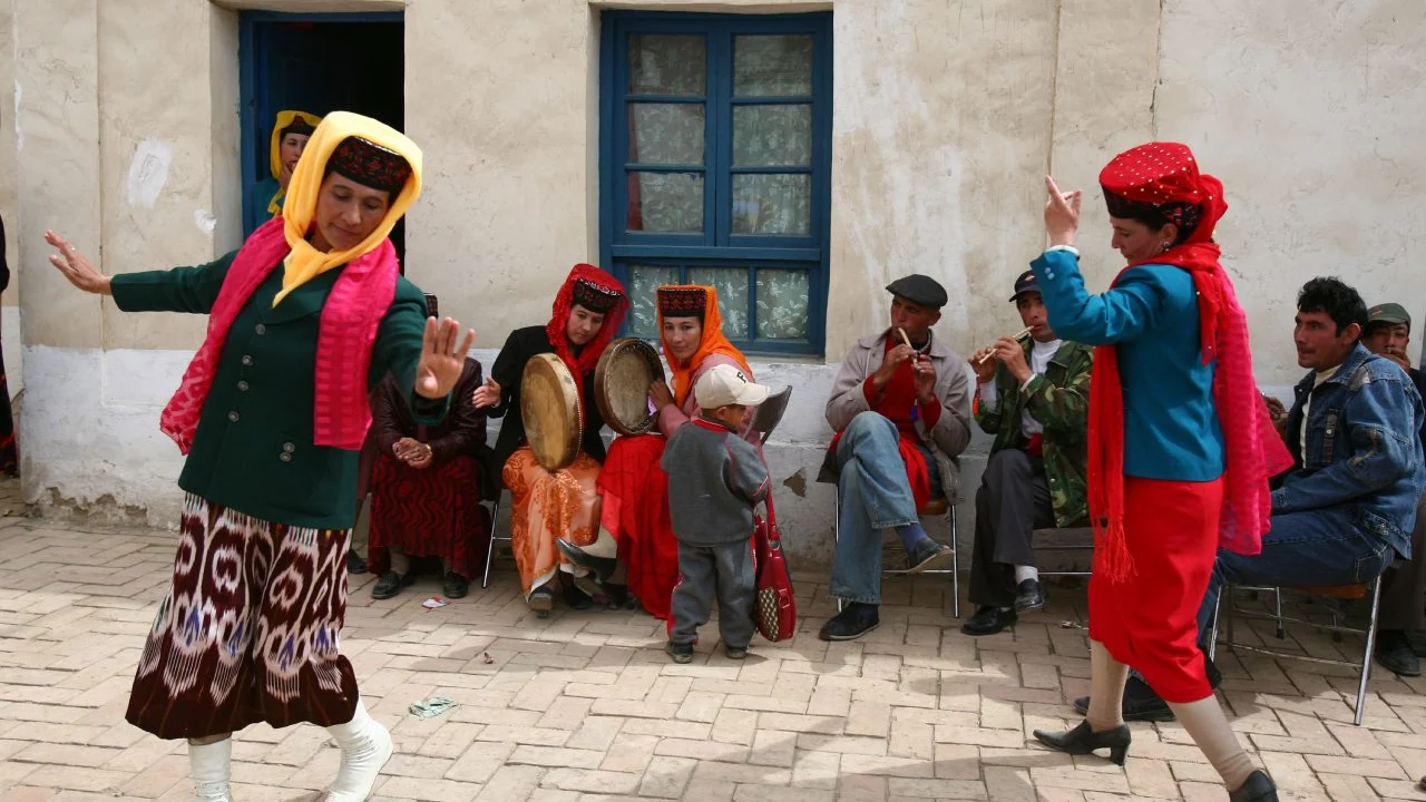 Efem&eacute;rides del 9 de septiembre de 2022: Boda en Tayikist&aacute;n