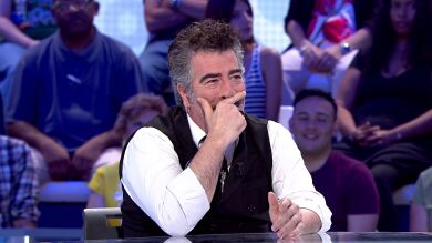 “¡Perdón!”: El desliz de Agustín Jiménez que le cuesta una ‘regañina’ de Roberto Leal