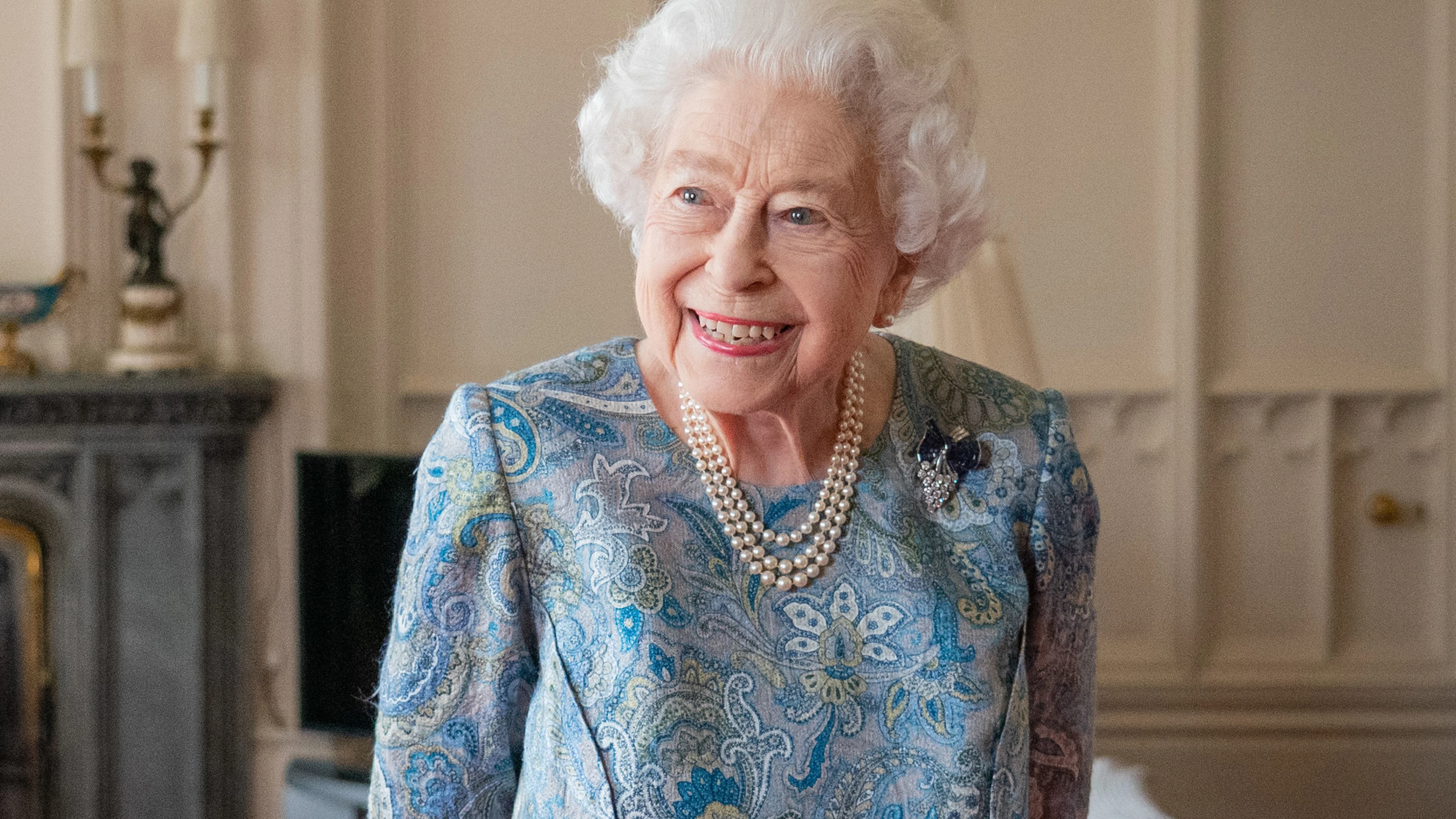 Reina Isabel II Reina Isabel II
