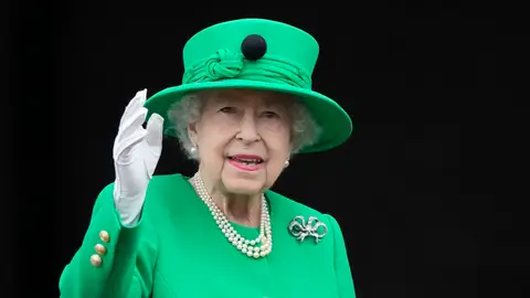 Reina Isabel II Reina Isabel II