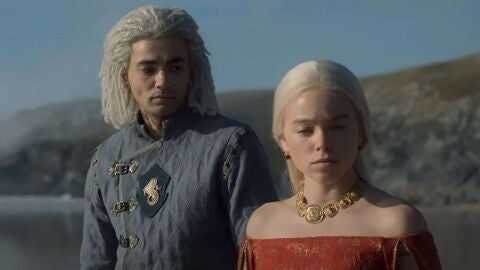 Rhaenyra y Laenor en 'La Casa del Dragón'