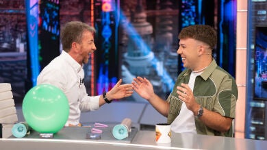 'El Hormiguero 3.0' pone a prueba la voz de Quevedo... ¡con globos de helio!