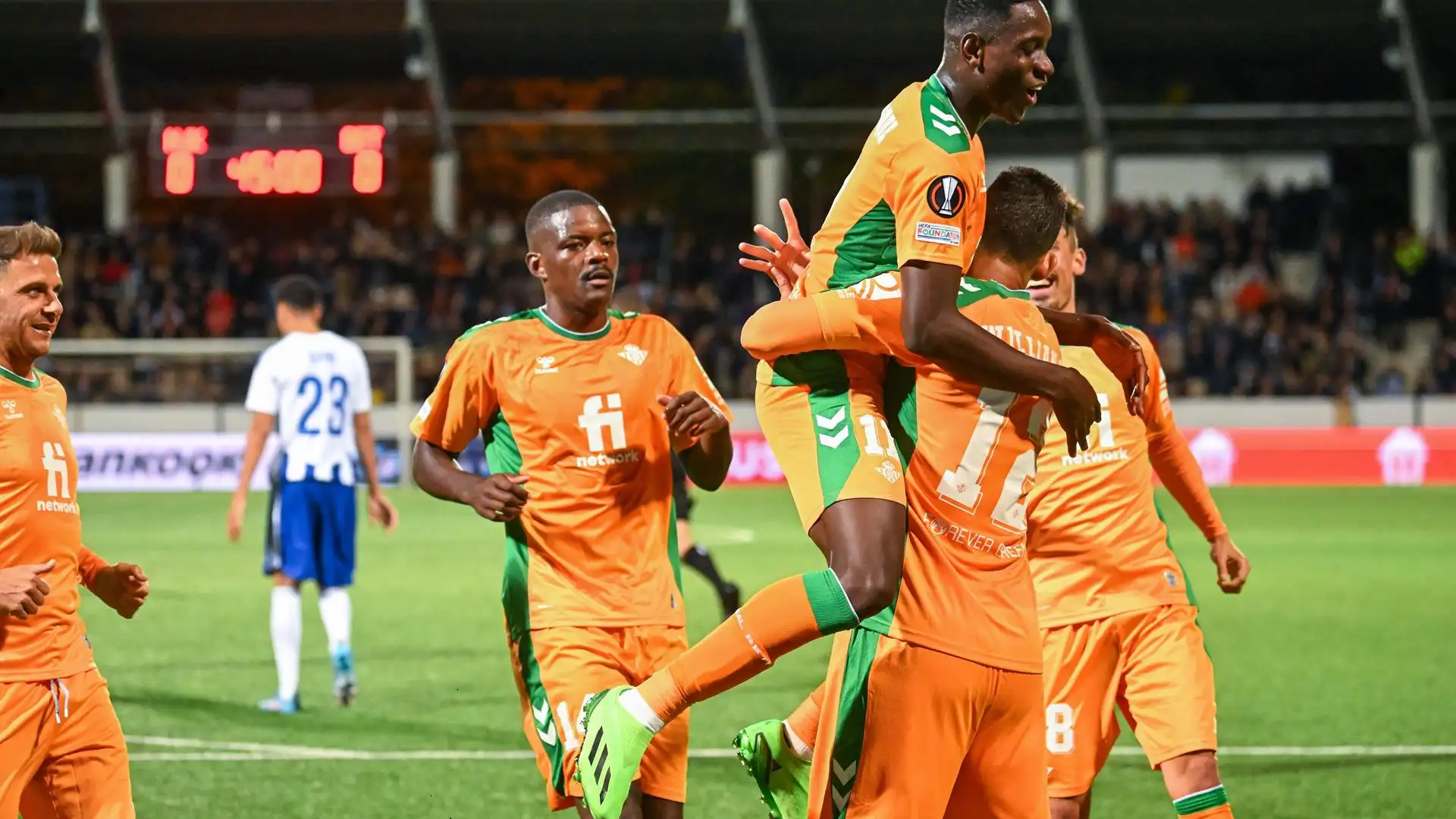 El Betis celebra un gol frente al HJK Helsinki El Betis celebra un gol frente al HJK Helsinki