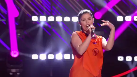 El triple de la jugadora de baloncesto no pasa por el aro pese a su desparpajo con el reguetón El triple de la jugadora de baloncesto no pasa por el aro pese a su desparpajo con el reguetón