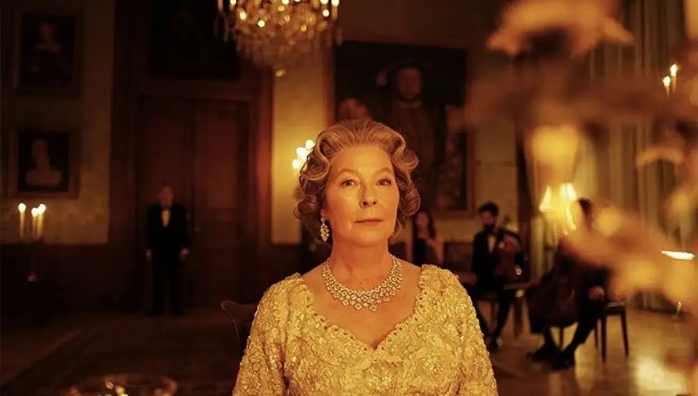 Stella Gonet como Isabel II en 'Spencer'