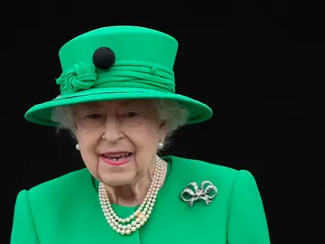 Reina Isabel II Reina Isabel II