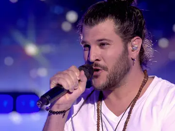 El quiromasajista hace su mejor masaje a los oídos con una espectacular versión de ‘Feeling good’ El quiromasajista hace su mejor masaje a los oídos con una espectacular versión de ‘Feeling good’