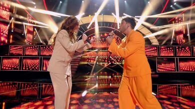 Blas ‘Cantó’… ¡pero la bancaria da el cante!: ni la letra se sabe en el dueto final de ‘Veo cómo cantas’