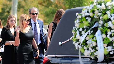 Ana Obregón despide a su padre