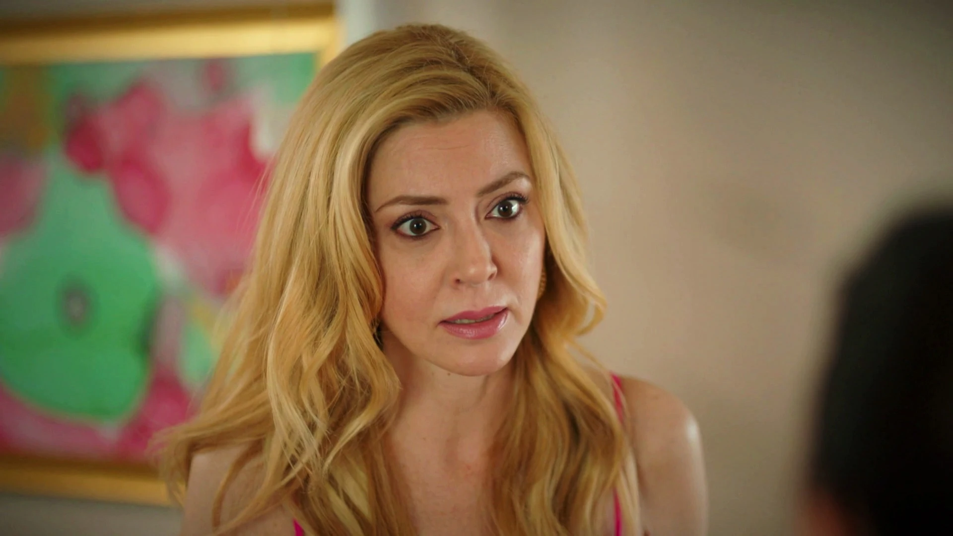La amenaza de Nebahat a Melisa tras descubrir su relaci&oacute;n con Kadir: "Si no dejas a ese chico, se lo contar&eacute; todo a tu padre"