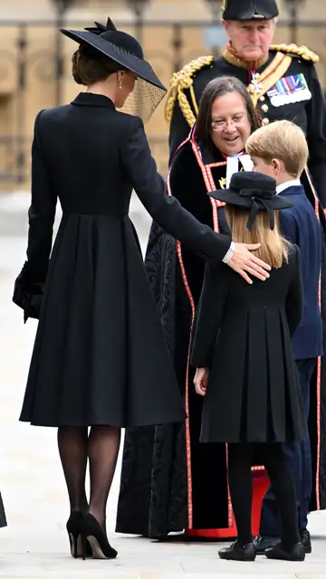 Kate Middleton, junto a sus hijos mayores Kate Middleton, junto a sus hijos mayores