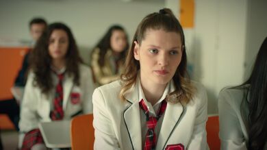 En el último capítulo de ‘Hermanos’: ¡La venganza de Harika no tiene límites y su plan contra Ömer continúa!