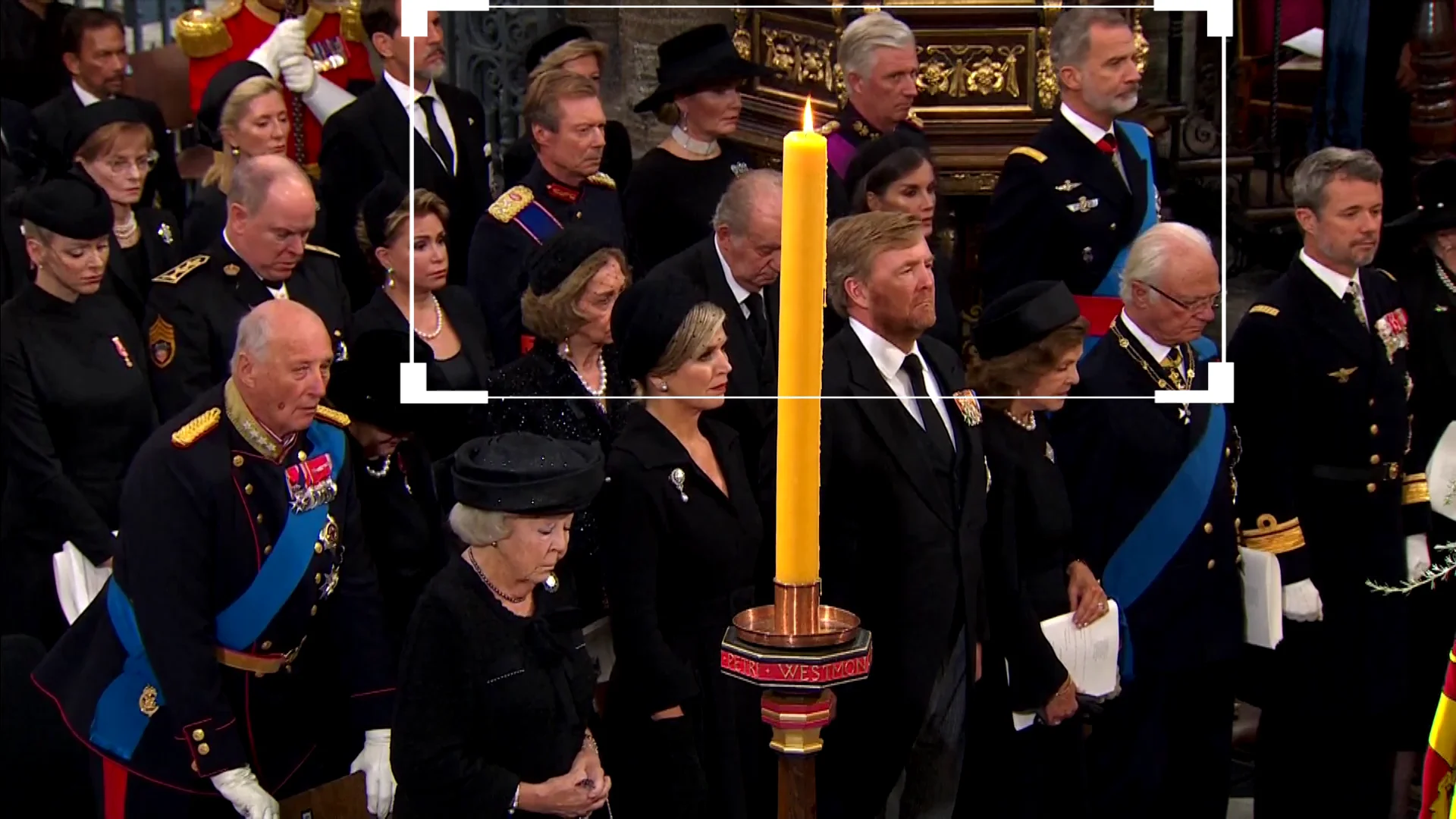 El protocolo sienta a los reyes de España al lado de Don Juan Carlos y doña Sofía El protocolo sienta a los reyes de España al lado de Don Juan Carlos y doña Sofía