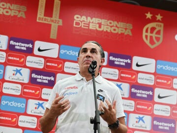 Sergio Scariolo atiende a los medios en Madrid tras conquistar el Eurobasket