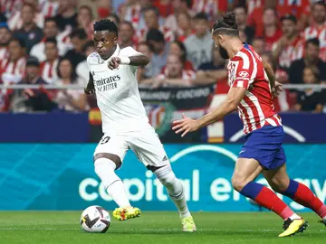 Vinicius encara a Felipe en el derbi del Metropolitano Vinicius encara a Felipe en el derbi del Metropolitano