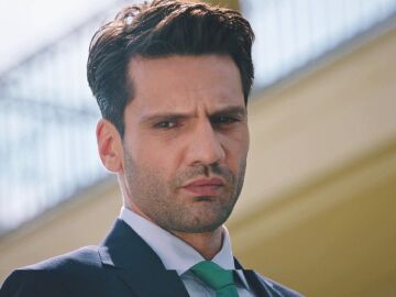 As&iacute; es Kaan Urgancıoğlu, el actor que da vida a Ilgaz Kaya en &lsquo;Secretos de Familia'