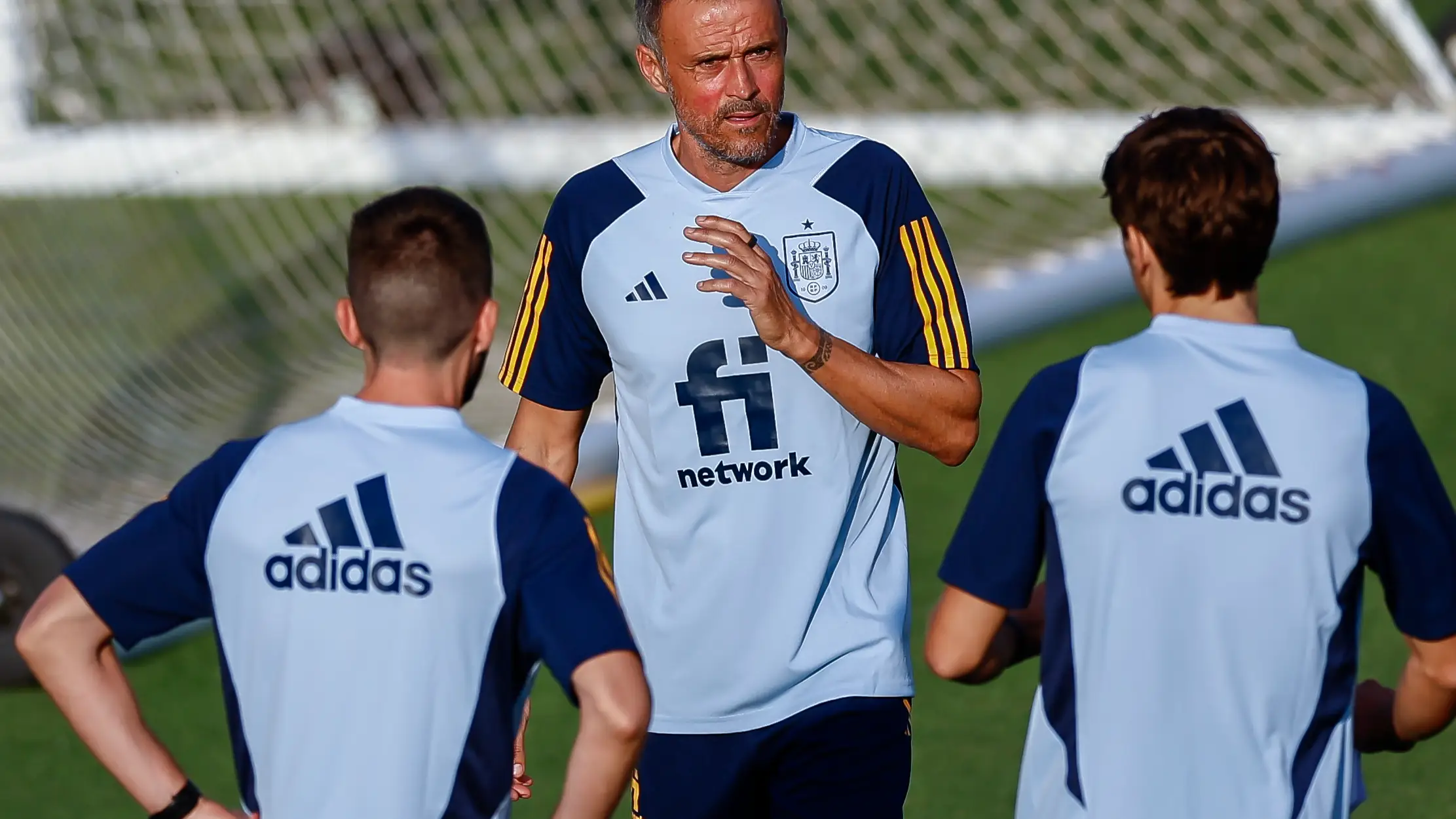 El seleccionador español, Luis Enrique Martínez, durante un entrenamiento en la Ciudad del Futbol de Las Rozas El seleccionador español, Luis Enrique Martínez, durante un entrenamiento en la Ciudad del Futbol de Las Rozas