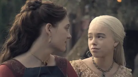 Rhaenyra Targaryen y Alicent en 'La Casa del Dragón' Rhaenyra Targaryen y Alicent en 'La Casa del Dragón'