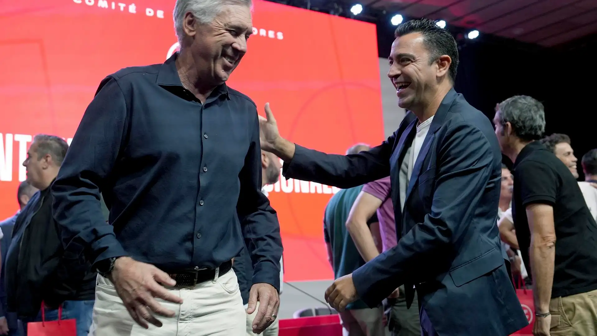 Ancelotti y Xavi en el encuentro de entrenadores de la RFEF