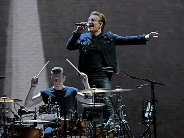 U2 llega con nuevo disco U2 llega con nuevo disco