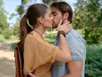 Ciriaco y Andrea se reconcilian entre besos: “Luchemos por nuestro amor”