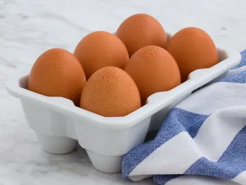 Media docena de huevos Media docena de huevos