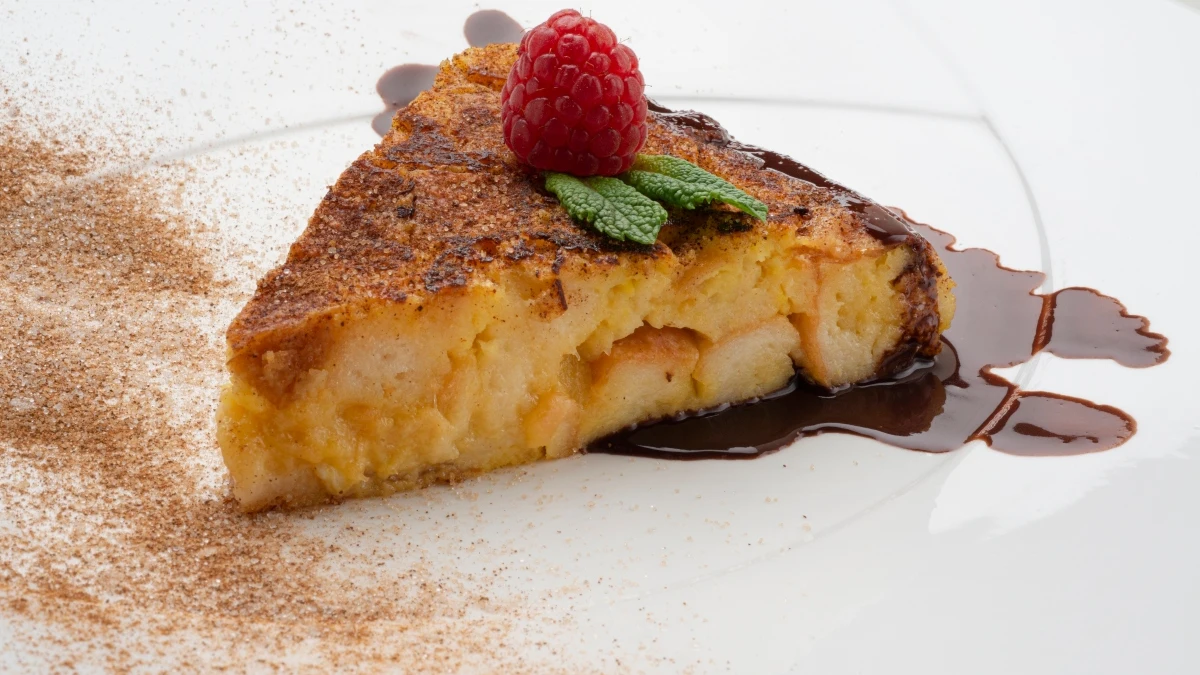 Receta de aprovechamiento, muy económica, fácil y rápida de preparar: tortilla dulce de pan