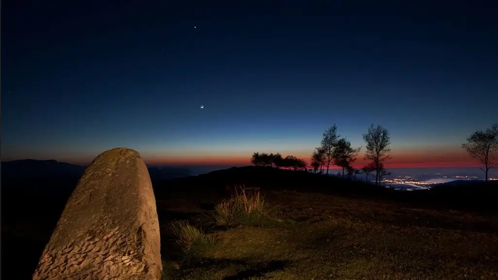Menhir del Alto de Lodos Menhir del Alto de Lodos