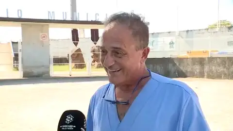 Un pontevedrés encuentra un bolso con 11.400 euros y lo lleva a la Policía Local Un pontevedrés encuentra un bolso con 11.400 euros y lo lleva a la Policía Local