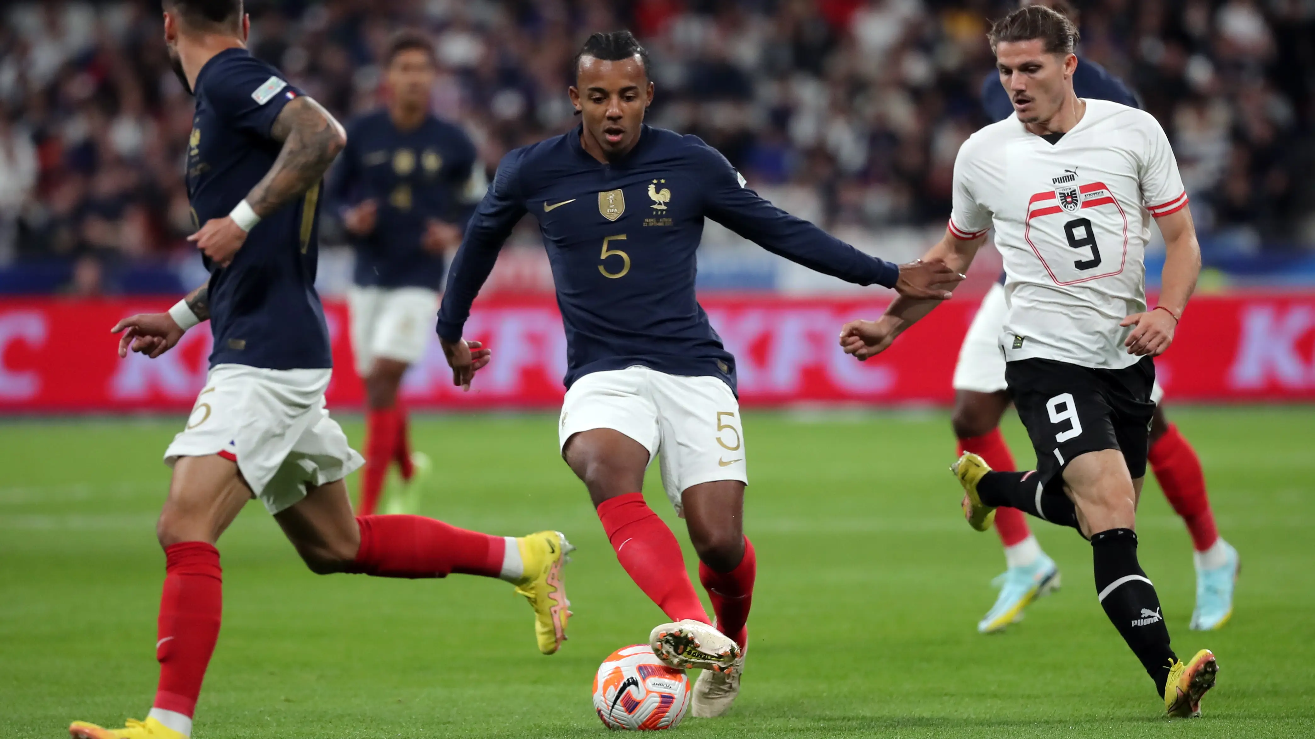 Jules Koundé, en el partido ante Austria Jules Koundé, en el partido ante Austria