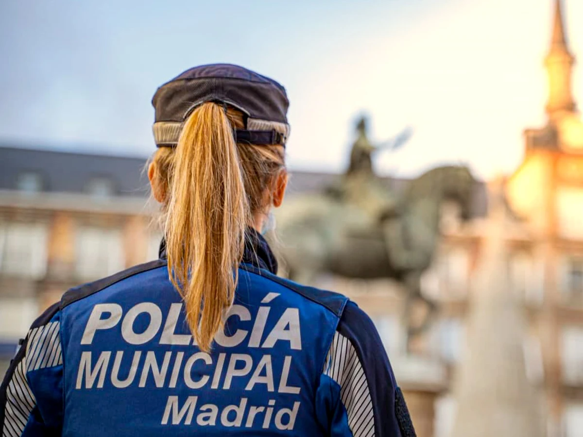 Aislar bofetada tramo La Policía Municipal de Madrid estrenará nuevos uniformes tras las quejas  de los agentes