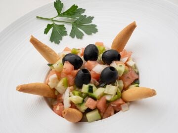 Argui&ntilde;ano: Ensalada de picadillo andaluz, con ingredientes que todos tenemos en casa