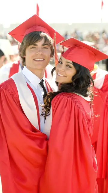 Zac Efron y Vanessa Hudgens como Troy y Gabriella en 'High School Musical' Zac Efron y Vanessa Hudgens como Troy y Gabriella en 'High School Musical'
