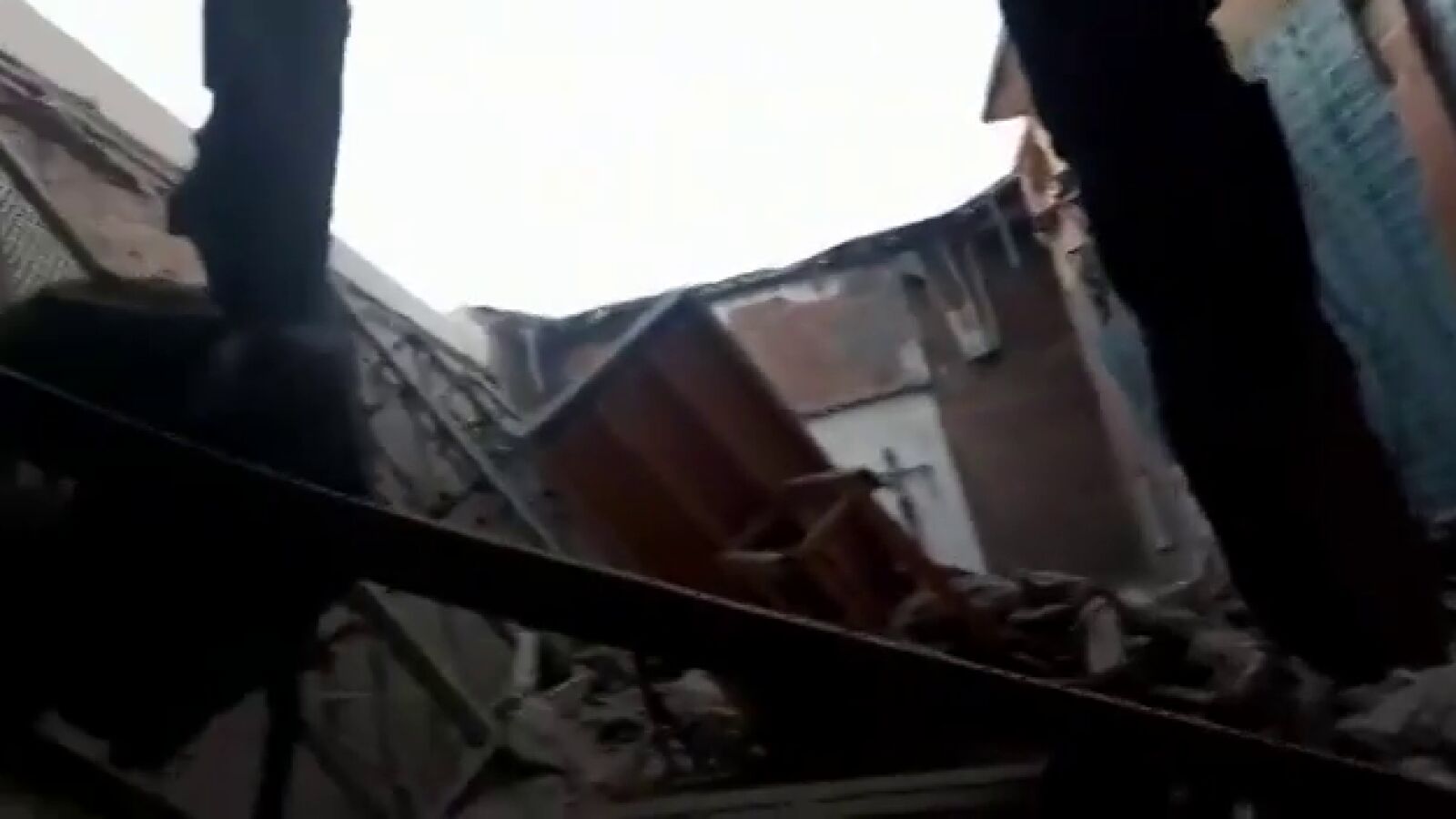 Se desploma el techo de la Iglesia del colegio Las Esclavas de Cádiz