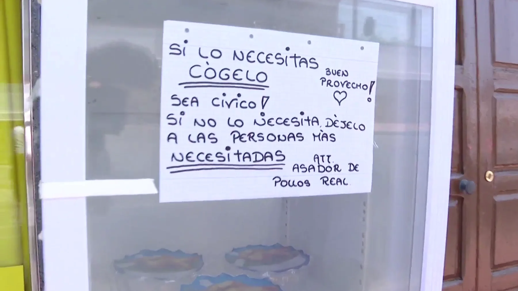 Ofrece comida gratis a los que más lo necesitan Ofrece comida gratis a los que más lo necesitan