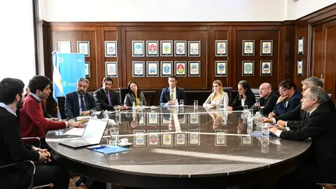 Imagen de la reunión entre quiosqueros y representante de Panini en Argentina Imagen de la reunión entre quiosqueros y representante de Panini en Argentina