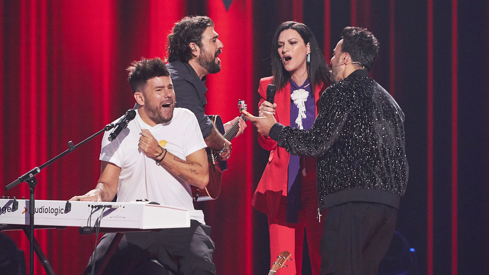 &iexcl;Los coaches se convierten en una banda! &lsquo;El patio&rsquo; cantando como nunca en &lsquo;La Voz&rsquo; 