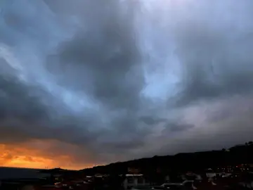 Canarias, a la espera de un ciclón tropical