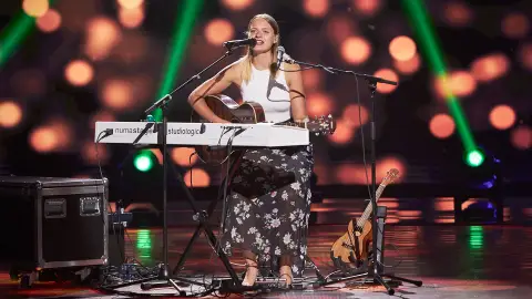 Nathalia Wojcik realiza una impresionante demostración musical interpretando ‘Riptide’ Nathalia Wojcik realiza una impresionante demostración musical interpretando ‘Riptide’