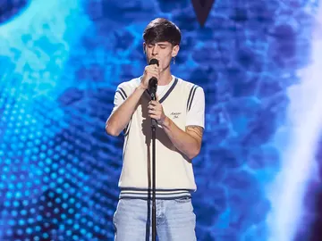 Álex Blaya se atreve en ‘La Voz’ con ‘Say you won’t let go’ de James Arthur Álex Blaya se atreve en ‘La Voz’ con ‘Say you won’t let go’ de James Arthur