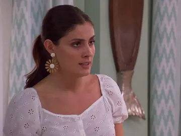 Andrea defiende su relación con Ciriaco y se enfrenta a su madre Andrea defiende su relación con Ciriaco y se enfrenta a su madre