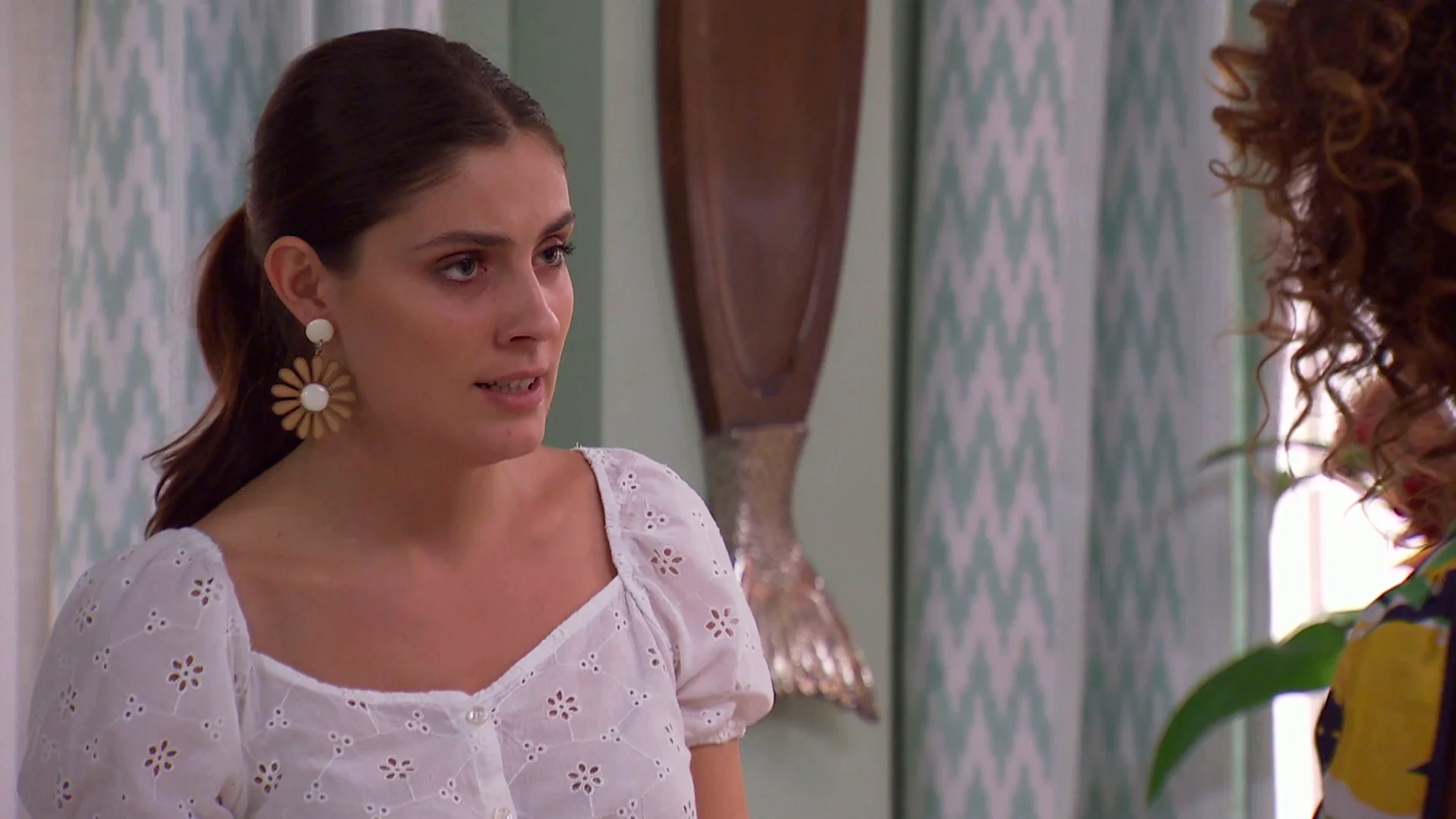 Andrea defiende su relación con Ciriaco y se enfrenta a su madre Andrea defiende su relación con Ciriaco y se enfrenta a su madre