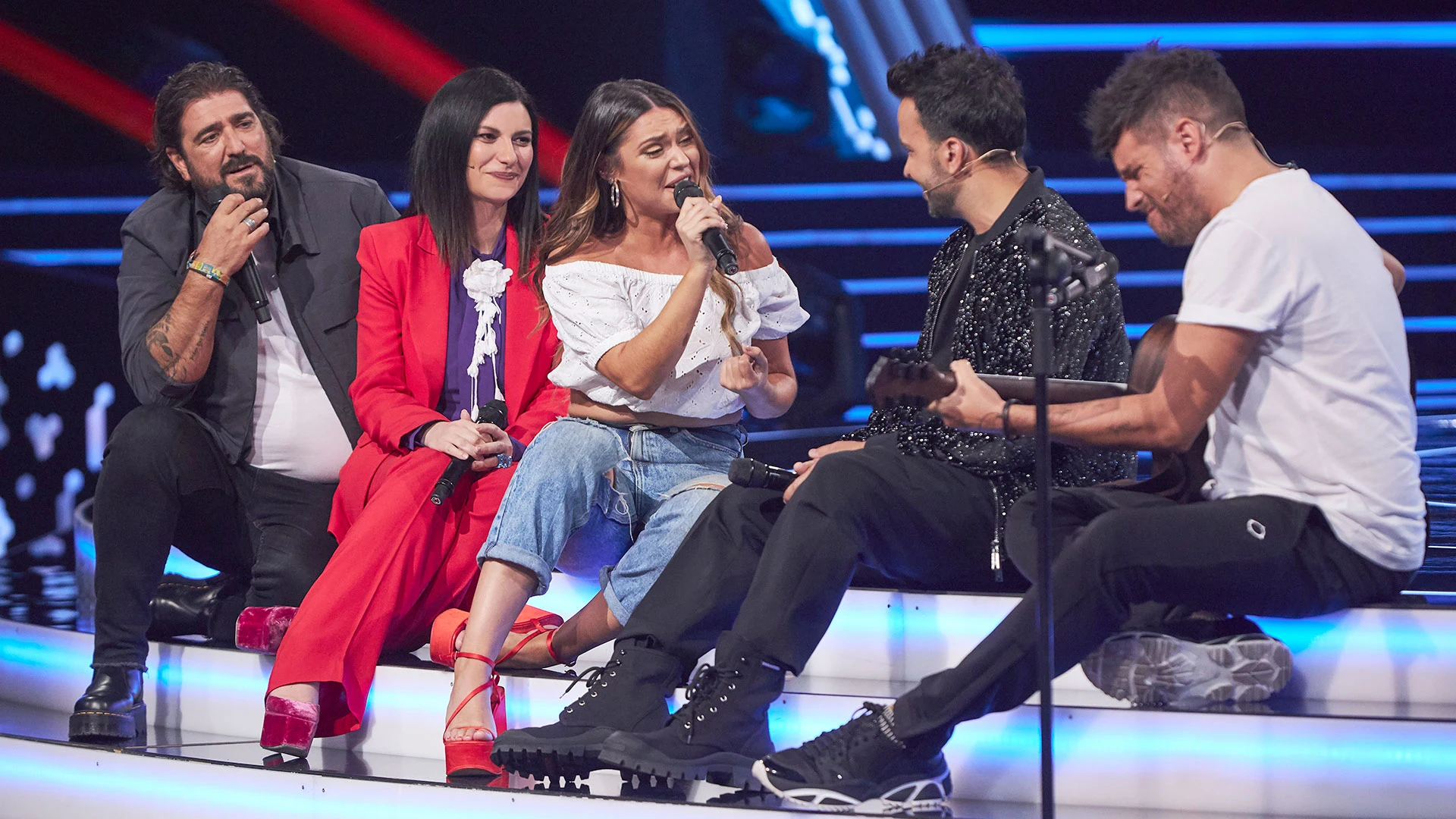 Alba canta con los coaches de &lsquo;La Voz&rsquo; una versi&oacute;n de &lsquo;Yo no me doy por vencido&rsquo; 