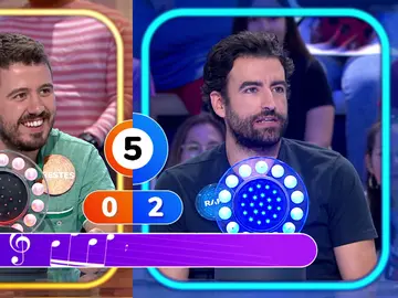 Orestes y Rafa, más perdidos que nunca en ‘La Pista’: “Vienen los extraterrestres” Orestes y Rafa, más perdidos que nunca en ‘La Pista’: “Vienen los extraterrestres”